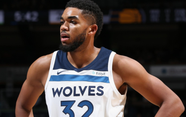 湖人120-114灰熊3喜1忧！双核默契搭配，艾顿终觉醒，替补没法看