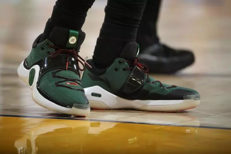 强绑定的 强绑定的